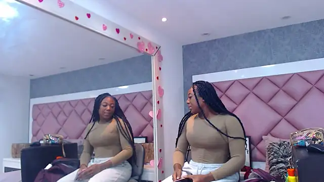 DanielaDuff online show from 02/13/26, 07:25