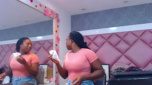 DanielaDuff online show from 02/17/26, 07:55