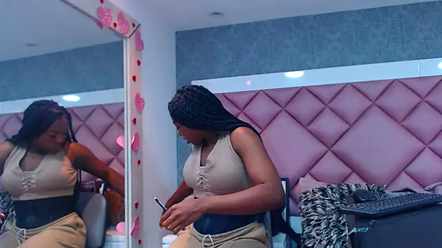 DanielaDuff online show from 03/12/26, 08:02