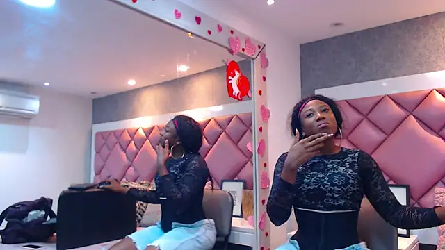 DanielaDuff online show from 11/09/25, 07:51