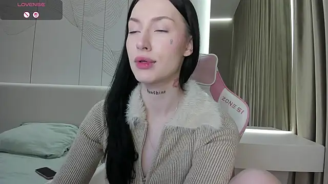 JenniferQueen11 online show from 05/22/26, 08:07