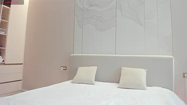 Snapshot of JenniferQueen11 chatting on 11/28/25, 07:52 JenniferQueen11 online show from 11/28/25, 07:52