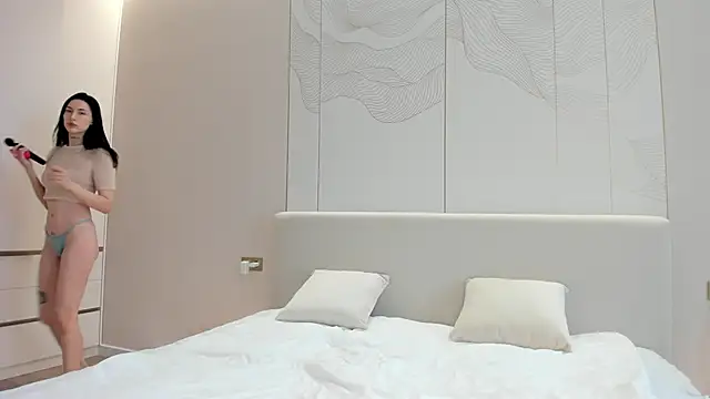 Snapshot of JenniferQueen11 chatting on 11/30/25, 08:37 JenniferQueen11 online show from 11/30/25, 08:37