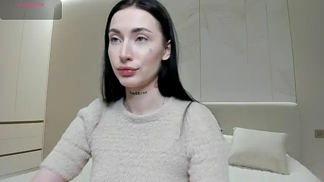 JenniferQueen11 online show from 03/11/26, 04:56