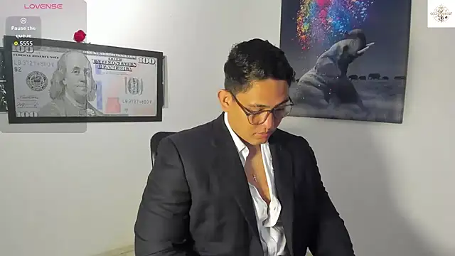 Snapshot of Colton_Massif chatting on 10/18/25, 04:14 Colton Massif online show from 10/18/25, 04:14