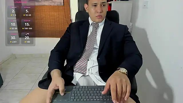 Snapshot of Colton_Massif chatting on 03/20/25, 03:02 Colton Massif online show from 03/20/25, 03:02