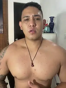 Snapshot of Colton_Massif chatting on 03/16/25, 03:47 Colton Massif online show from 03/16/25, 03:47