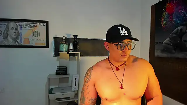 Snapshot of Colton_Massif chatting on 01/15/25, 12:36 Colton Massif online show from 01/15/25, 12:36