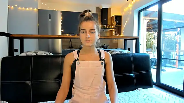 ElizSweet online show from 12/03/25, 10:58