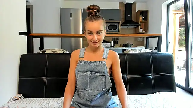 ElizSweet online show from 11/12/25, 10:30