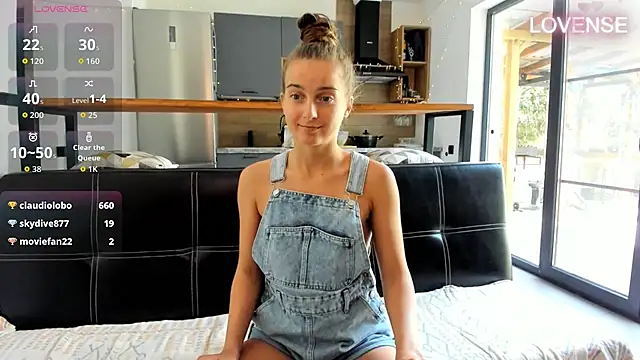 ElizSweet online show from 04/13/26, 09:02