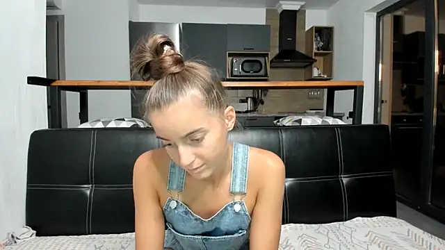 ElizSweet online show from 10/20/25, 09:15