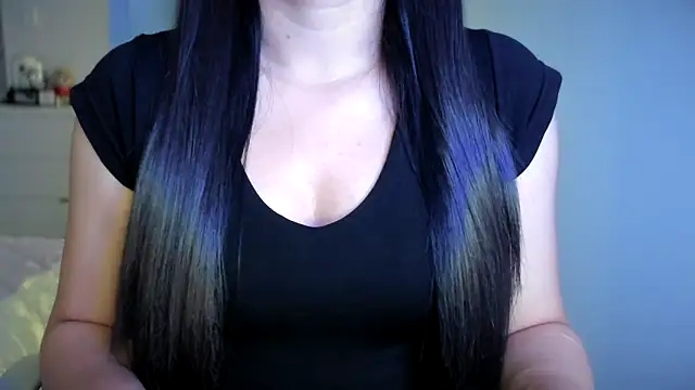 Snapshot of TheGoldenGirl chatting on 05/24/26, 06:19 TheGoldenGirl online show from 05/24/26, 06:19