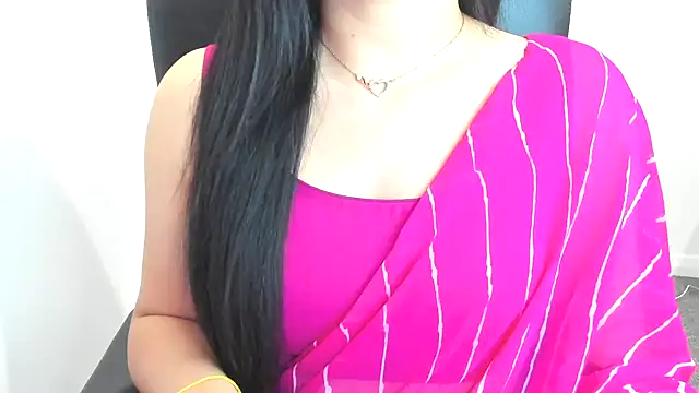 Snapshot of TheGoldenGirl chatting on 01/28/25, 05:03 TheGoldenGirl online show from 01/28/25, 05:03