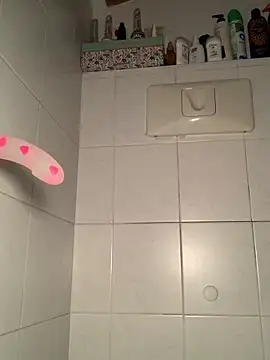 nenalayla online show from 03/11/25, 10:51