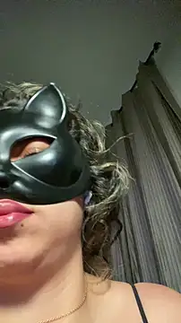 nenalayla online show from 11/20/25, 03:23