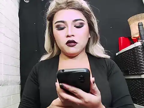 x12inchanaconda online show from 11/04/25, 05:55