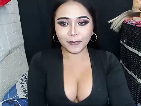 x12inchanaconda online show from 12/15/25, 10:10