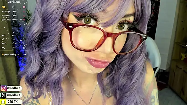 Snapshot of Redlu_1 chatting on 01/23/25, 02:55 Redlu 1 online show from 01/23/25, 02:55