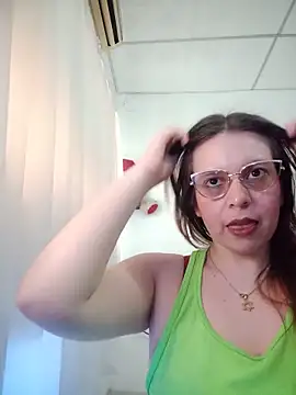 lorenitabella online show from 06/11/26, 07:55