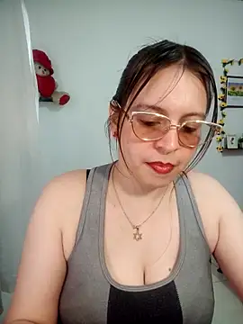 lorenitabella online show from 03/19/26, 08:42