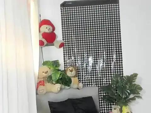 lorenitabella online show from 11/26/25, 09:04