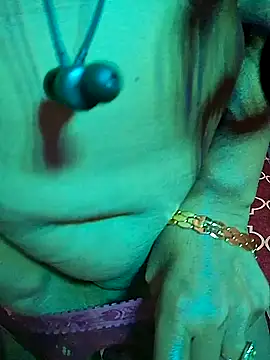 XBHUUME online show from 12/28/24, 08:25