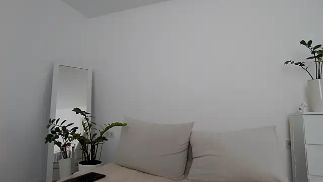 Fallinlove1 online show from 03/22/26, 09:22