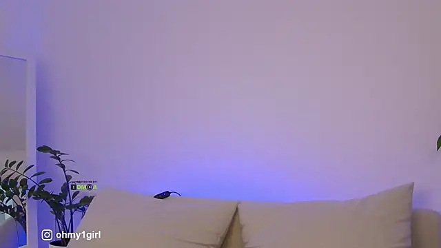 Fallinlove1 online show from 12/03/25, 01:10