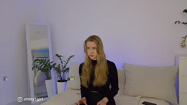 Fallinlove1 online show from 02/25/26, 03:34