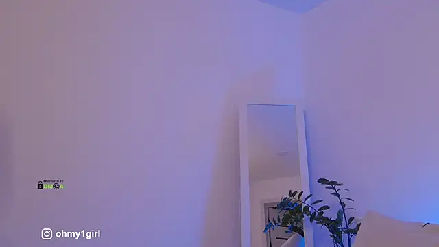 Fallinlove1 online show from 11/11/25, 02:45