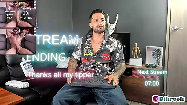 Snapshot of Davevilboy chatting on 02/11/25, 12:15 Davevilboy online show from 02/11/25, 12:15