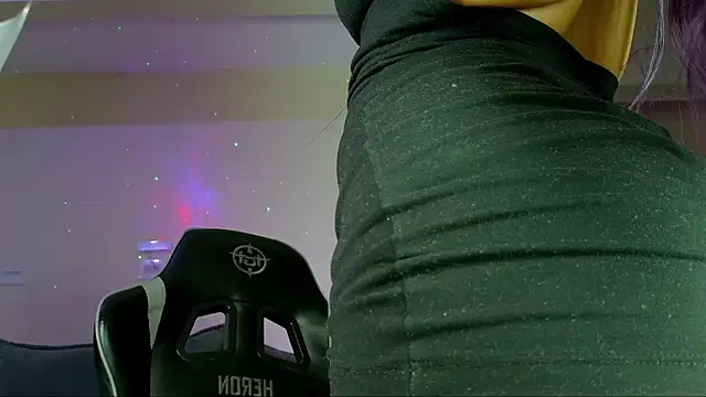 isa hotwifee online show from 10/18/25, 05:48