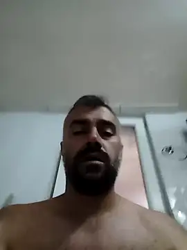 Snapshot of kevgir08 chatting on 07/24/26, 04:03 kevgir08 online show from 07/24/26, 04:03