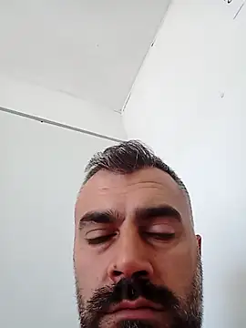 Snapshot of kevgir08 chatting on 07/20/26, 11:23 kevgir08 online show from 07/20/26, 11:23