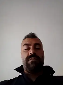 Snapshot of kevgir08 chatting on 06/19/26, 03:45 kevgir08 online show from 06/19/26, 03:45