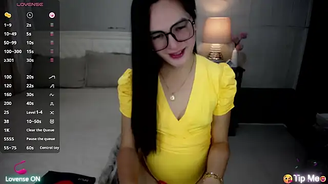 Snapshot of xAsianSweetHeart chatting on 06/01/26, 11:04 xAsianSweetHeart online show from 06/01/26, 11:04