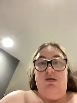 Rebecca Summer online show from 11/29/25, 07:30