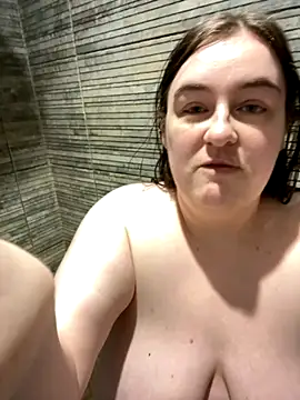 Rebecca Summer online show from 10/02/25, 02:37