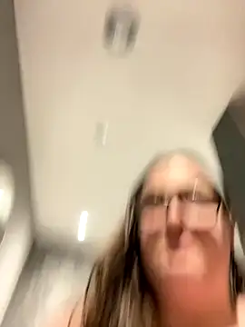 Rebecca Summer online show from 11/27/25, 07:20