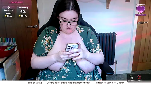 Rebecca Summer online show from 03/04/26, 06:54