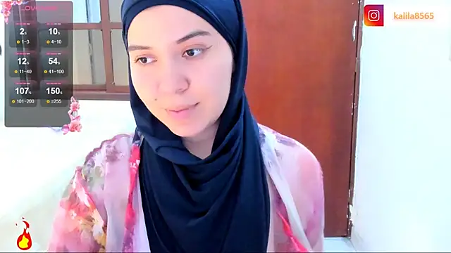 MatchedEyebrow online show from 12/05/25, 09:23