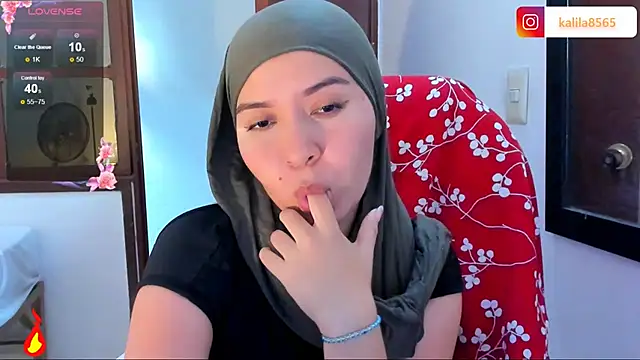 MatchedEyebrow online show from 11/04/25, 08:34