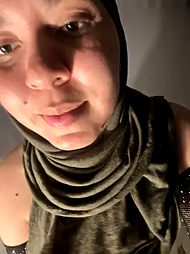 MatchedEyebrow online show from 11/17/25, 09:30