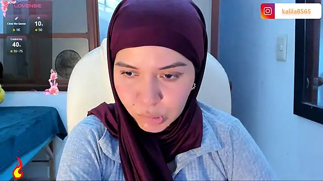 MatchedEyebrow online show from 10/22/25, 09:03