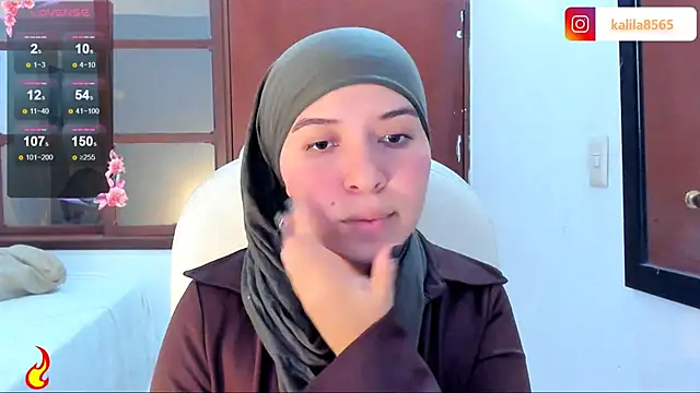 MatchedEyebrow online show from 10/10/25, 09:37