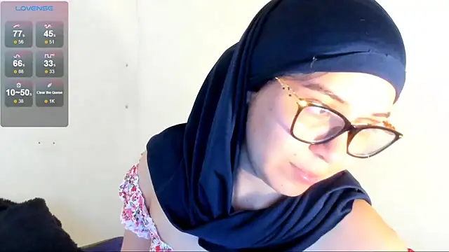 MatchedEyebrow online show from 05/03/26, 08:34