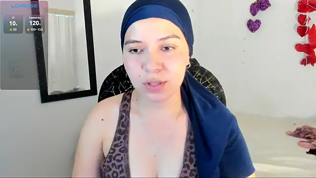 MatchedEyebrow online show from 05/15/26, 08:51