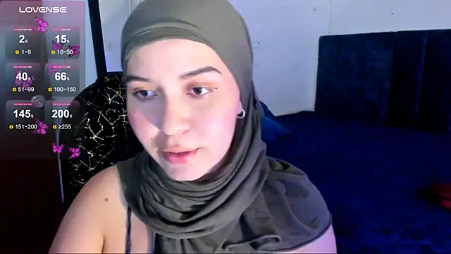 Snapshot of MatchedEyebrow chatting on 06/20/26, 08:47 MatchedEyebrow online show from 06/20/26, 08:47
