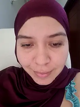 MatchedEyebrow online show from 03/14/25, 08:49